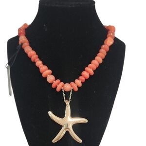 🧡🔹️House Of Harlow🔹️ Reconstituted Coral Gold Star Pendant 18" Necklace